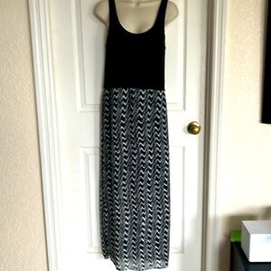 Vince Camuto max sleeveless dress
